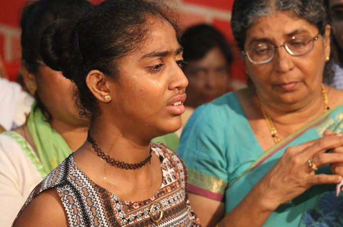 Praise report of Night Vigil held by Grace Ministry at Prayer center in Mangalore here on Oct 7, 2017. Hundreds flocked into the Night Vigil and received instant Healing, Deliverance, and Transformation.